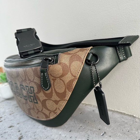 NWT Coach Warren Belt Bag In Signature Canvas With Varsity Motif - Picture 7 of 13